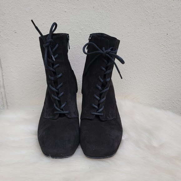 vince halle flare heel lace up black suede booties size 9 - Picture 2 of 5